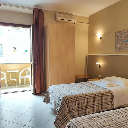Pensión Torino Guest House 3*